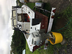 Fishing boat with Honda four stroke outboard