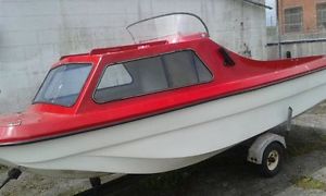 Boat and trailer - 18ft fishing/pleasure boat