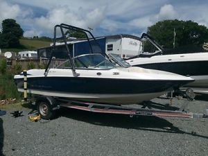 MAXUM 1800 MX Bowrider Sports Speedboat (2007)