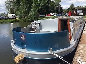 Widebeam houseboat 70 ft  x 11.2 ft floating apartment, canal boat